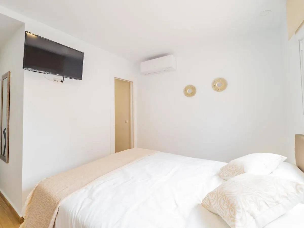 Cubo'S Hostal William'S Sunny 2 With Breakfast Torre de Benagalbon Spain