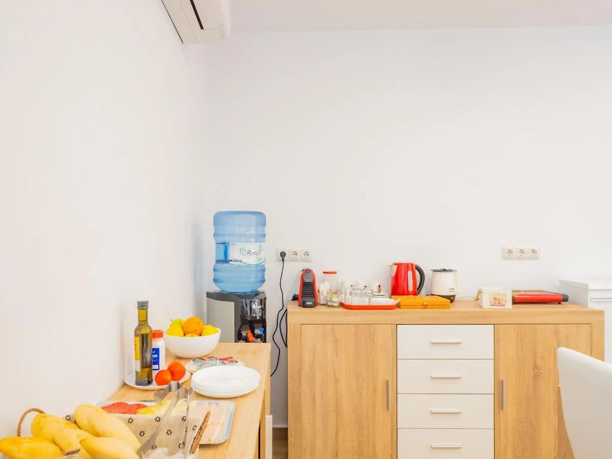 Cubo'S Hostal William'S Sunny 2 With Breakfast Torre de Benagalbon